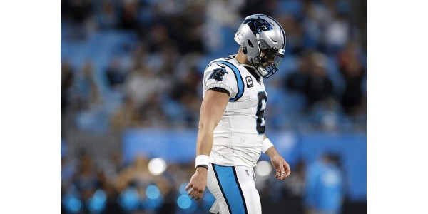 Problemas de Carolina Panthers empeoran para nueva temporada